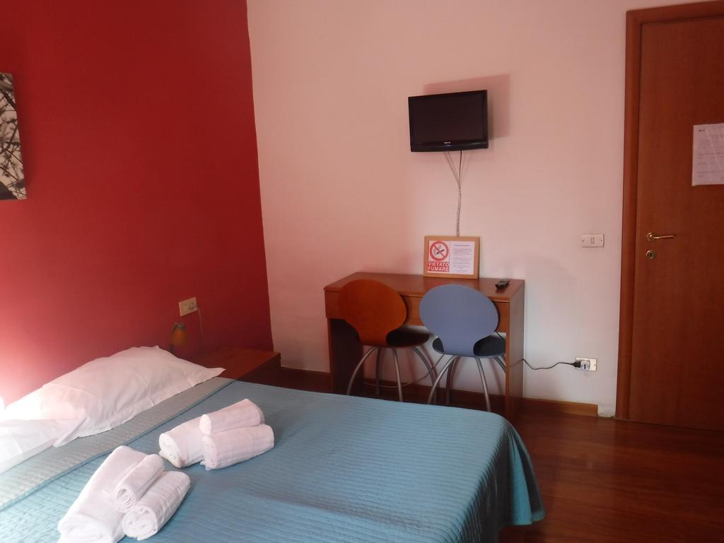 Ares Rooms Roma Phòng bức ảnh